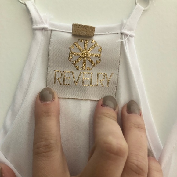 Revelry, white pleated size small maxi dress - Picture 4 of 7